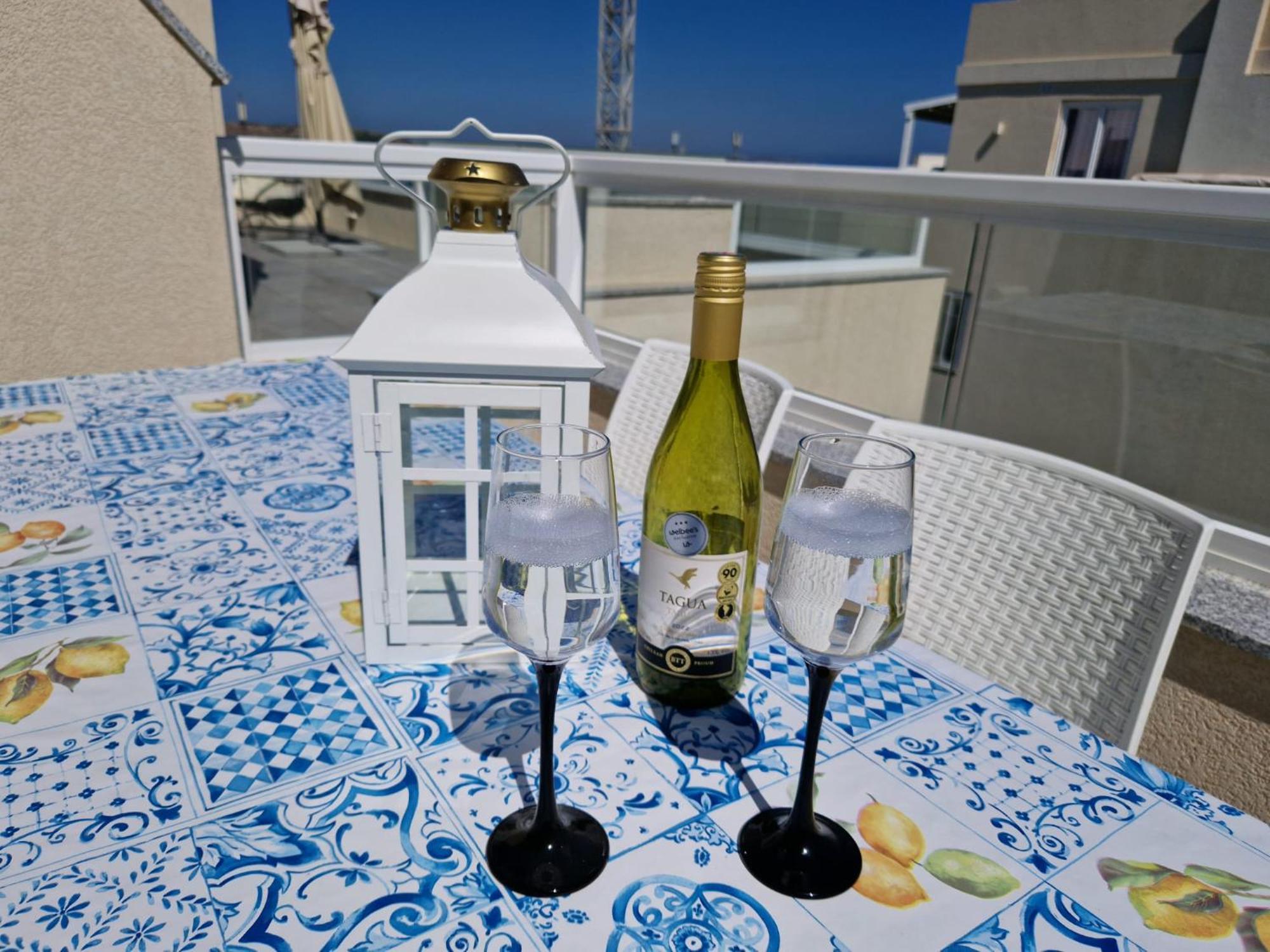 Sea View New Penthouse Terrace & Garage Parking Lejlighed San Pawl il-Baħar Eksteriør billede