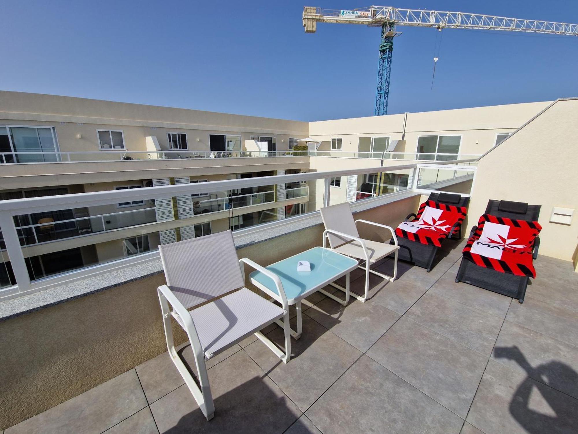 Sea View New Penthouse Terrace & Garage Parking Lejlighed San Pawl il-Baħar Eksteriør billede