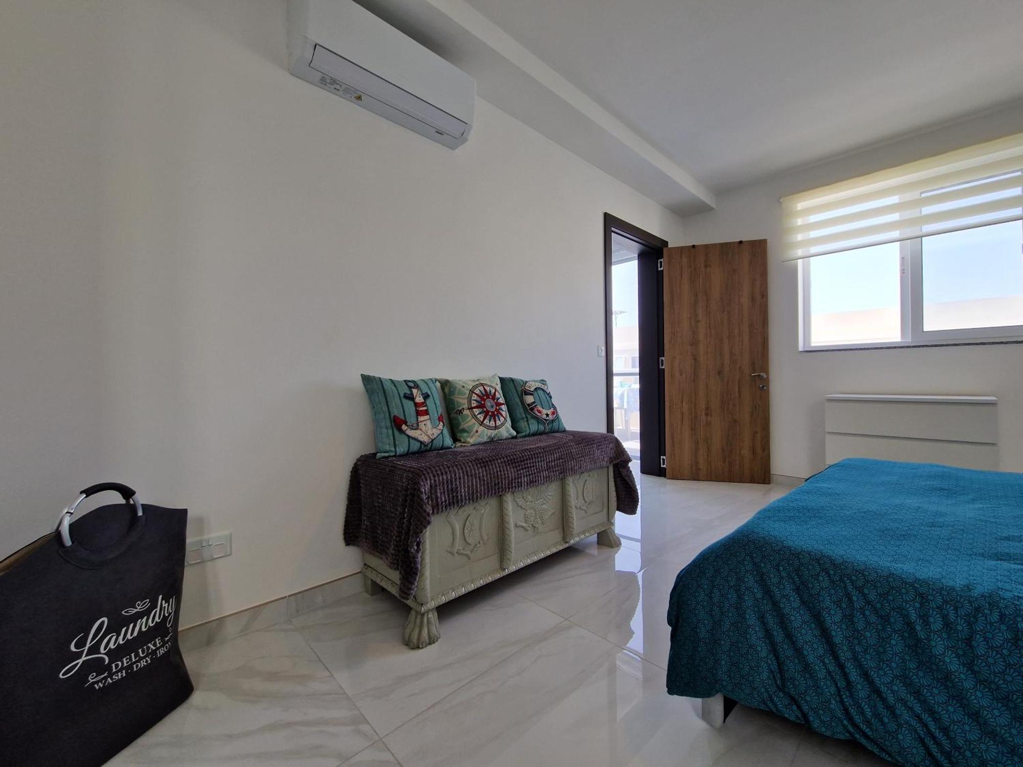 Sea View New Penthouse Terrace & Garage Parking Lejlighed San Pawl il-Baħar Eksteriør billede